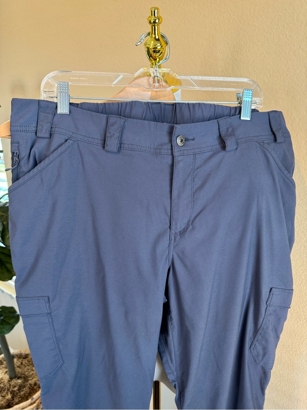 Duluth Trading 18x33 Dry on the Fly Bootcut Cargo Women’s Pant Blue Roll Cuffs - Picture 5 of 16